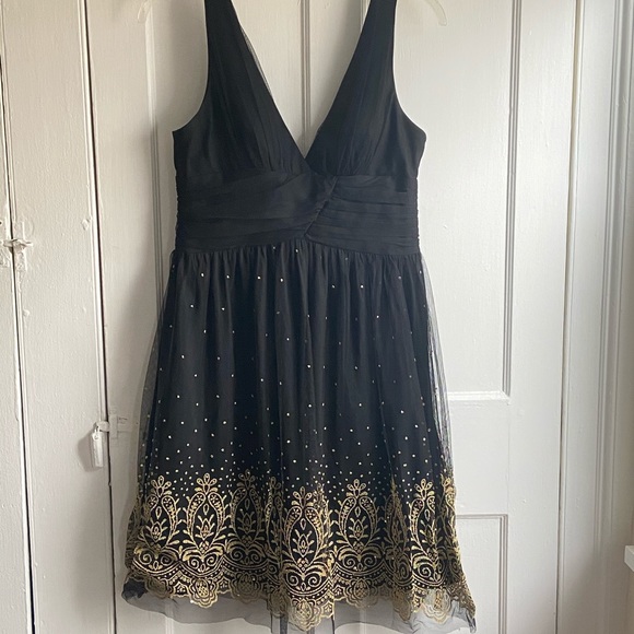Metaphor Dresses & Skirts - Gold and black party dress size 14